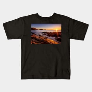 Mumbles Lighthouse, Bracelet Bay, Gower Kids T-Shirt